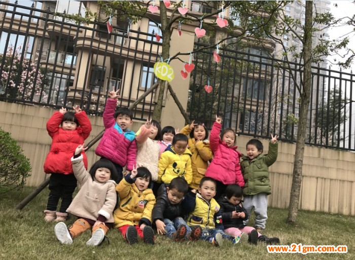 重慶大渡口區(qū)偉才幼兒園：愛護(hù)小樹苗，我和小樹一起成長