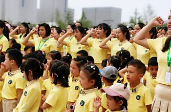 童在藍天下，讓愛育見未來——偉才教育師德師風建設(shè)全國大型公益活動成都站率先發(fā)聲！