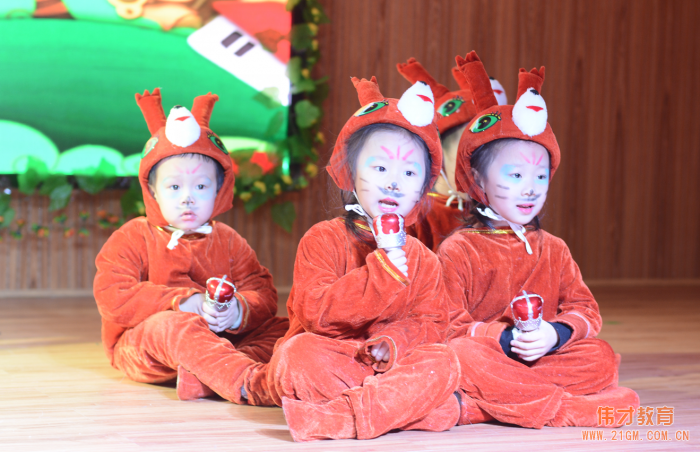 湖北荊州楚天都市佳園偉才幼兒園：動物音樂劇，任性跨年