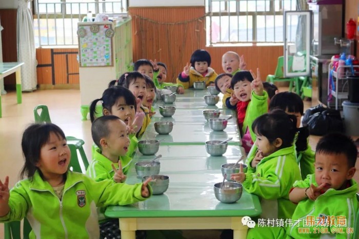 廣東順德陳村偉才幼兒園：喜鬧元宵，年在一起