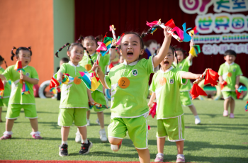 偉才走進江蘇南京，攜手保利堂悅花園打造小區(qū)配套普惠園