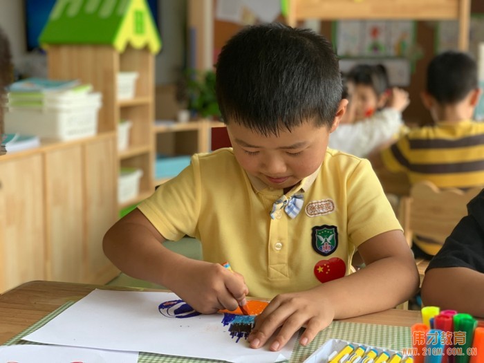 海寧偉才幼兒園國慶節(jié)喜迎建國70周年