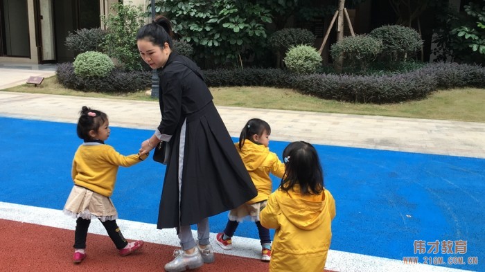 快樂(lè)成長(zhǎng)，安全先行——廣西貴港凱旋國(guó)際偉才幼兒園“防拐防騙”安全教育