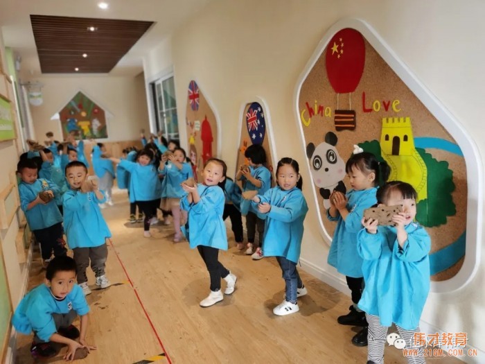 歡樂(lè)課堂：一起玩泥巴！丨甘肅天水佳水岸偉才幼兒園